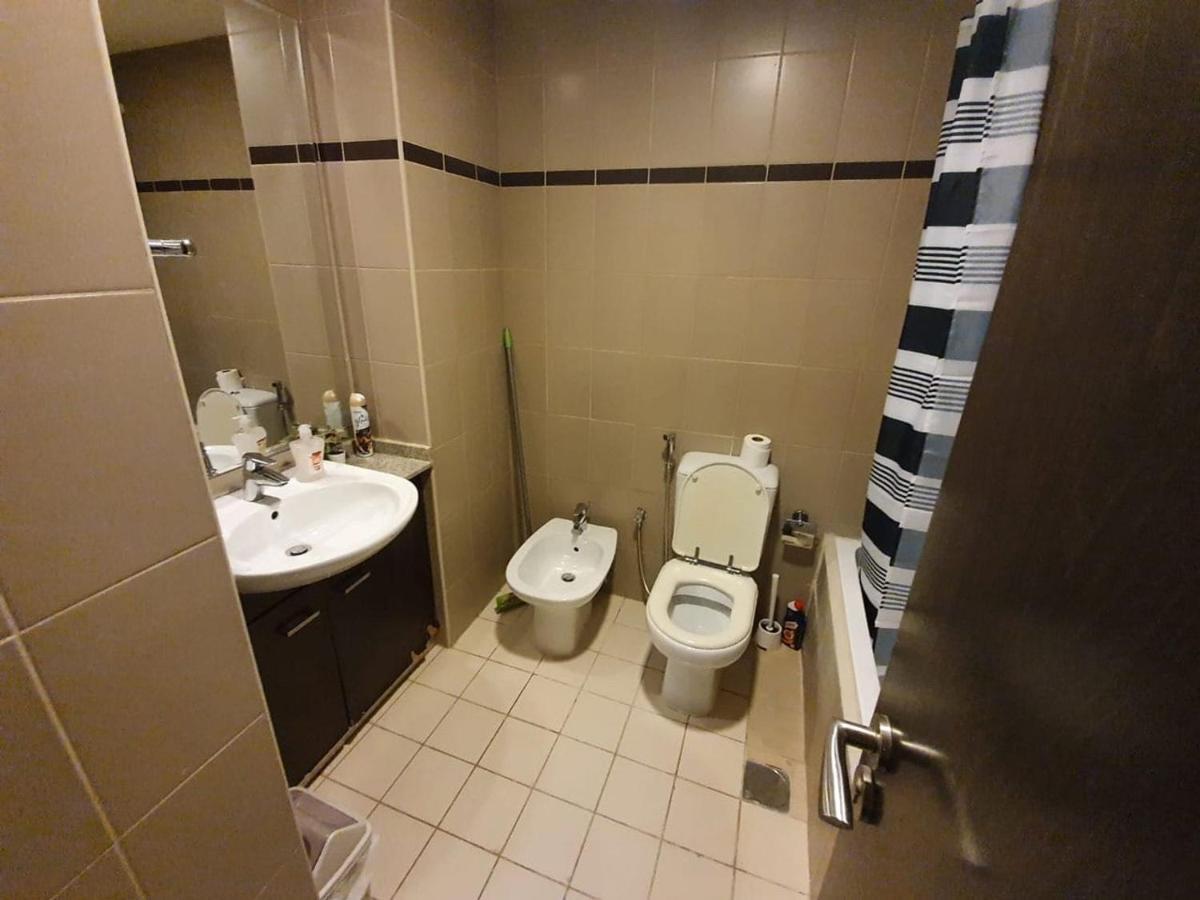 Studio In Remraam Apartment